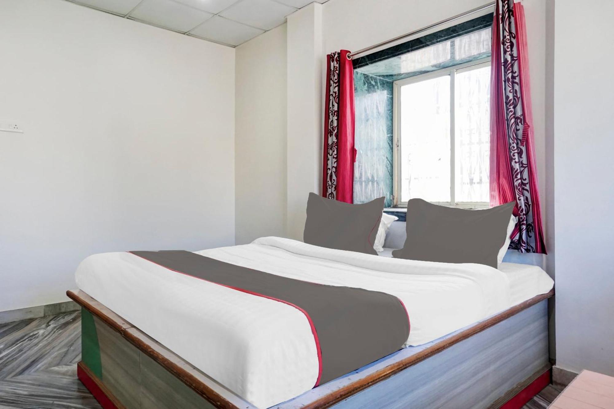 Collection O Shreya Hotel Talegaon Dabhade Eksteriør billede